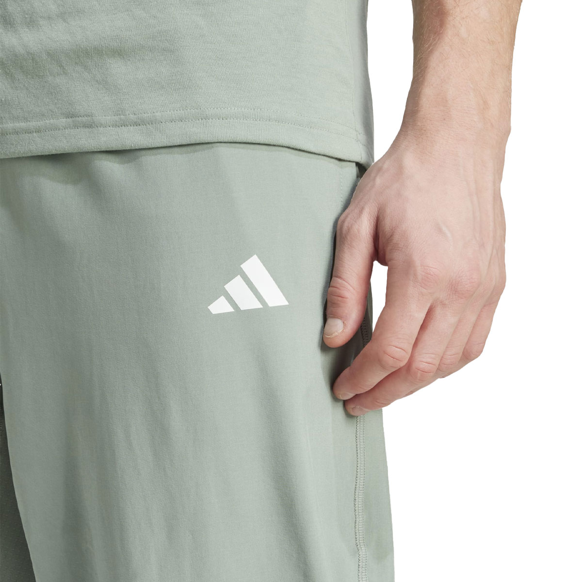 ADIDAS - TRAIN ESSENTIALS WOVEN PANTS