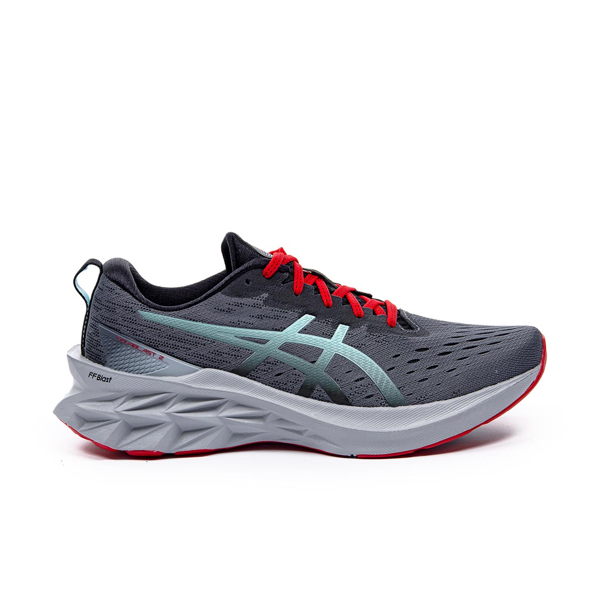 asics novablast 2 vs nike invincible
