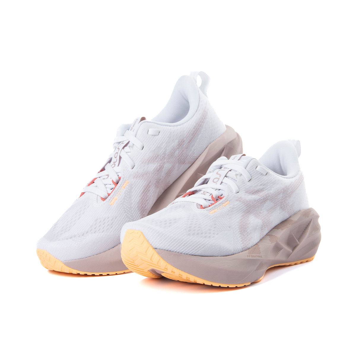 ASICS - NOVABLAST 5