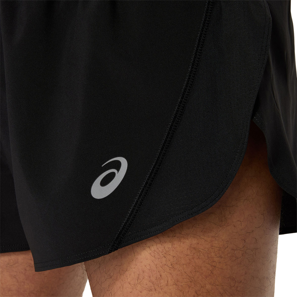 ASICS - ASICS CORE SPLIT SHORT