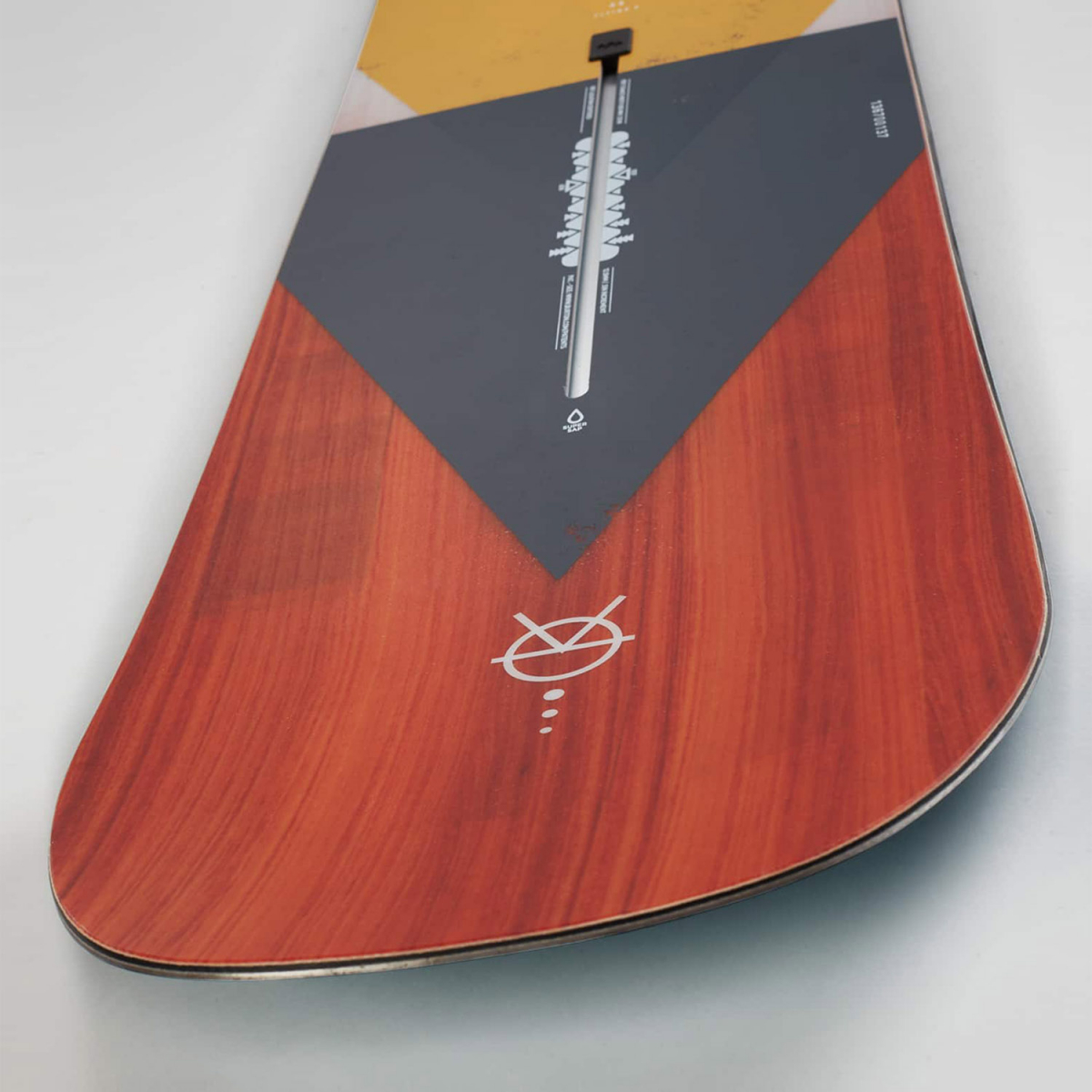 Burton YEASAYER FLYING V SNOWBOARD (10708106000)
