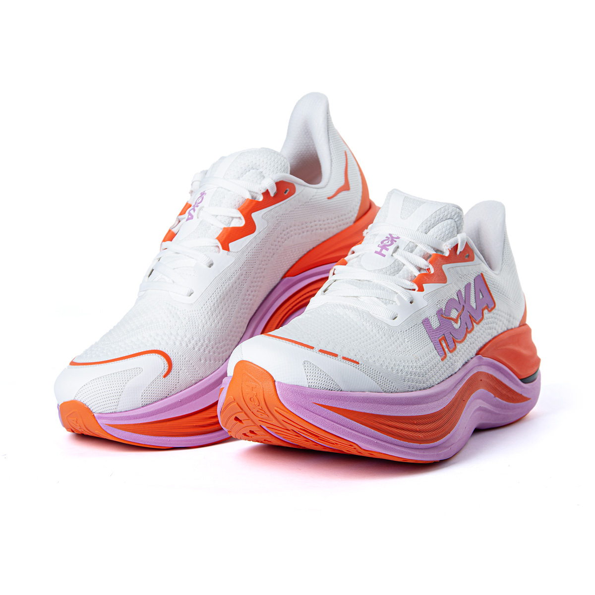 HOKA - SKYWARD X