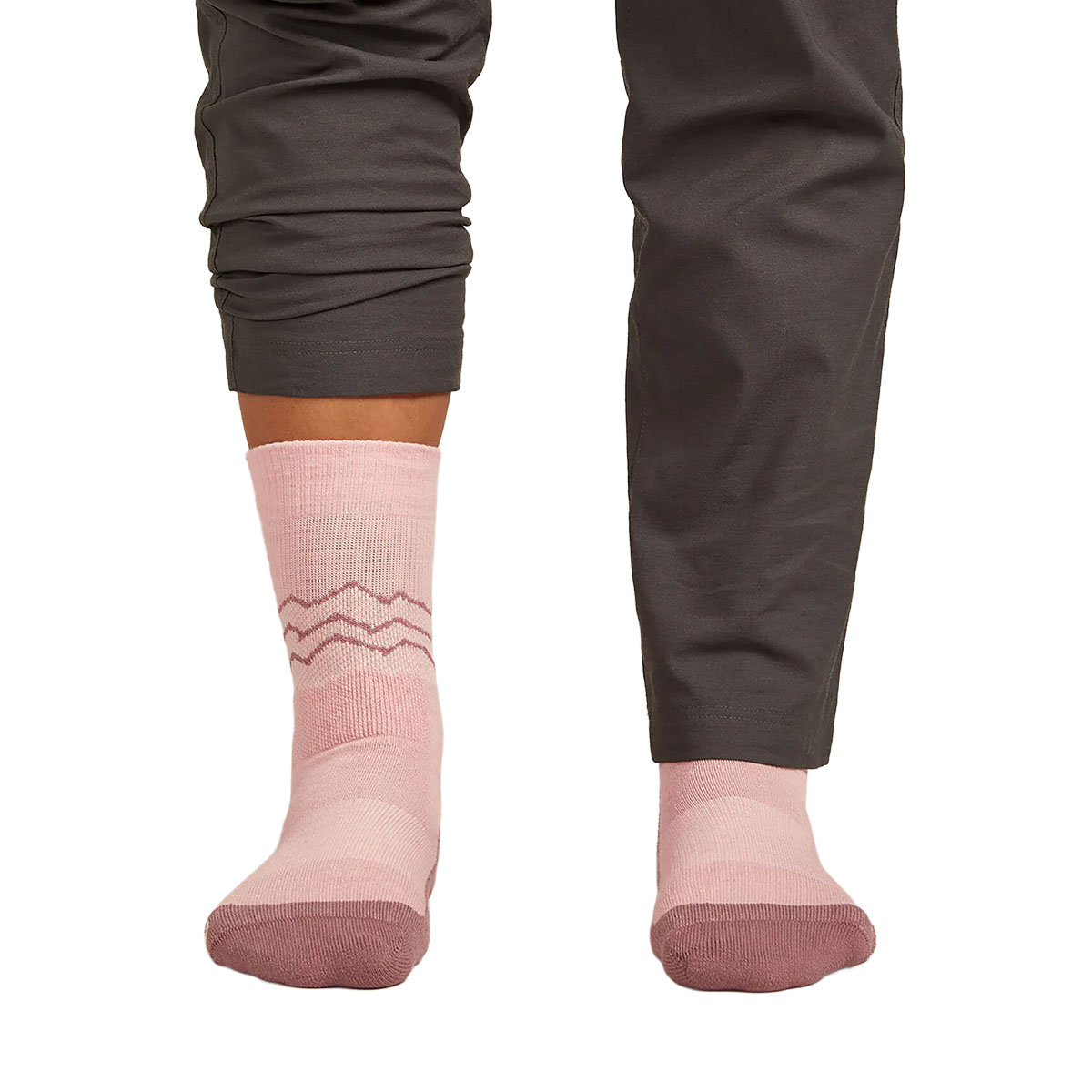 ICEBREAKER - MERINO HIKE MEDIUM CREW SOCKS ACROSS THE PEAKS ICEBREAKER - MERINO HIKE MEDIUM CREW SOCKS ACROSS THE PEAKS