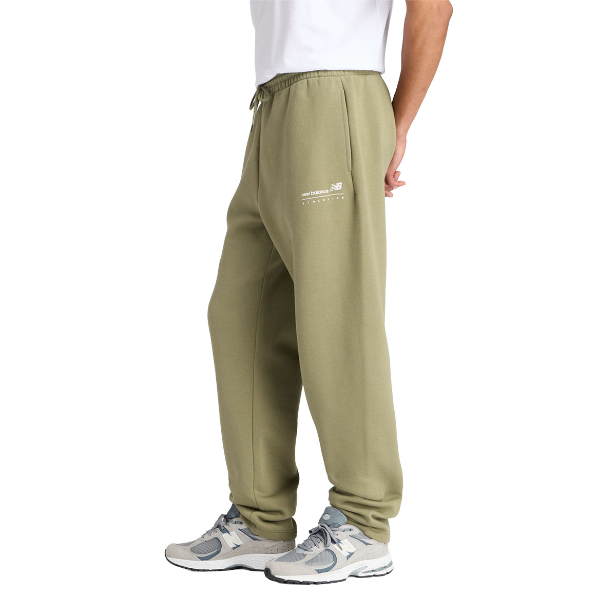 NEW BALANCE - LINEAR GRAPHIC FLEECE PANT