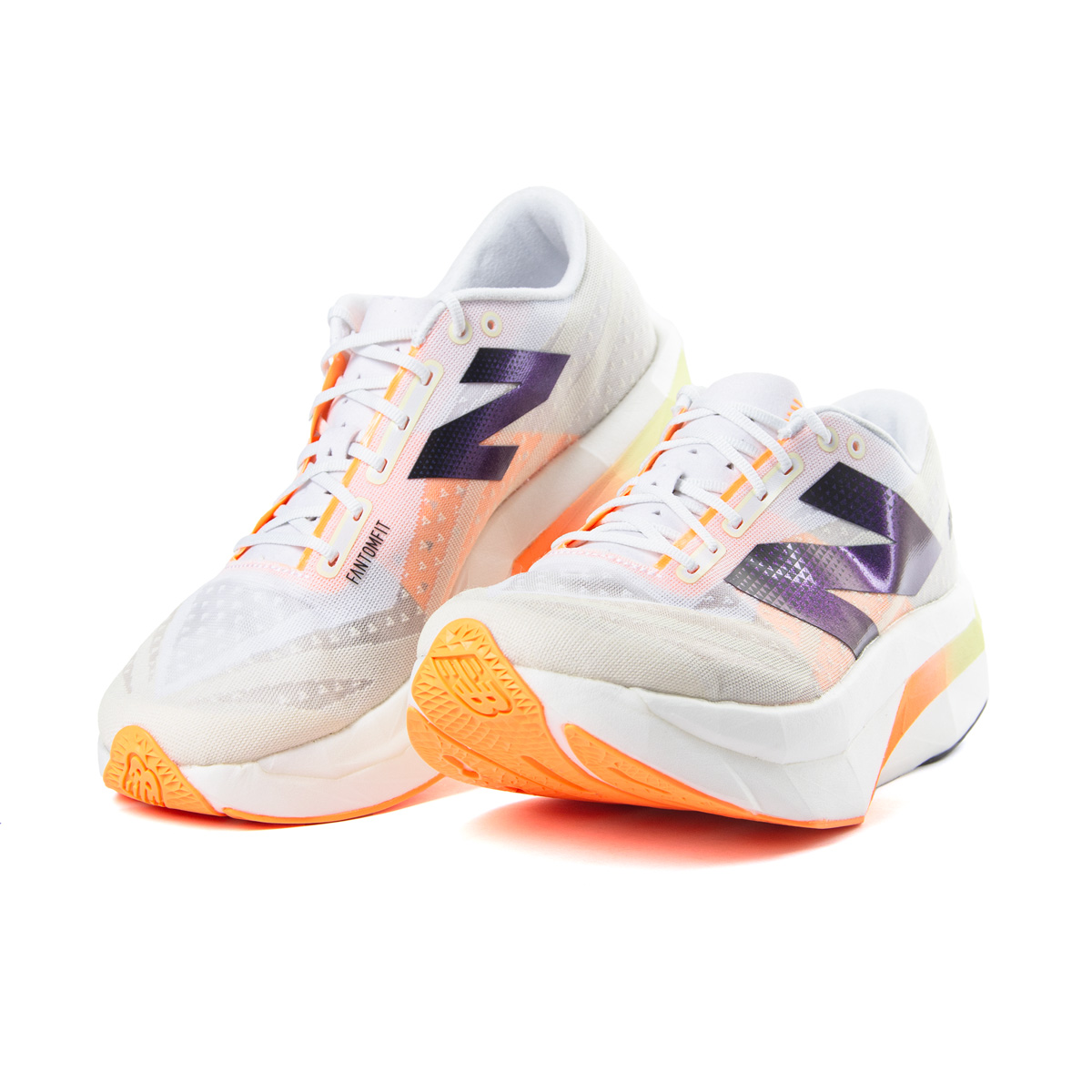 NEW BALANCE - FUELCELL SUPERCOMP ELITE V4