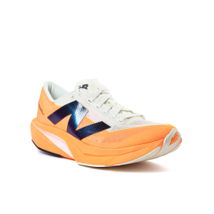 NEW BALANCE - FUELCELL REBEL V4
