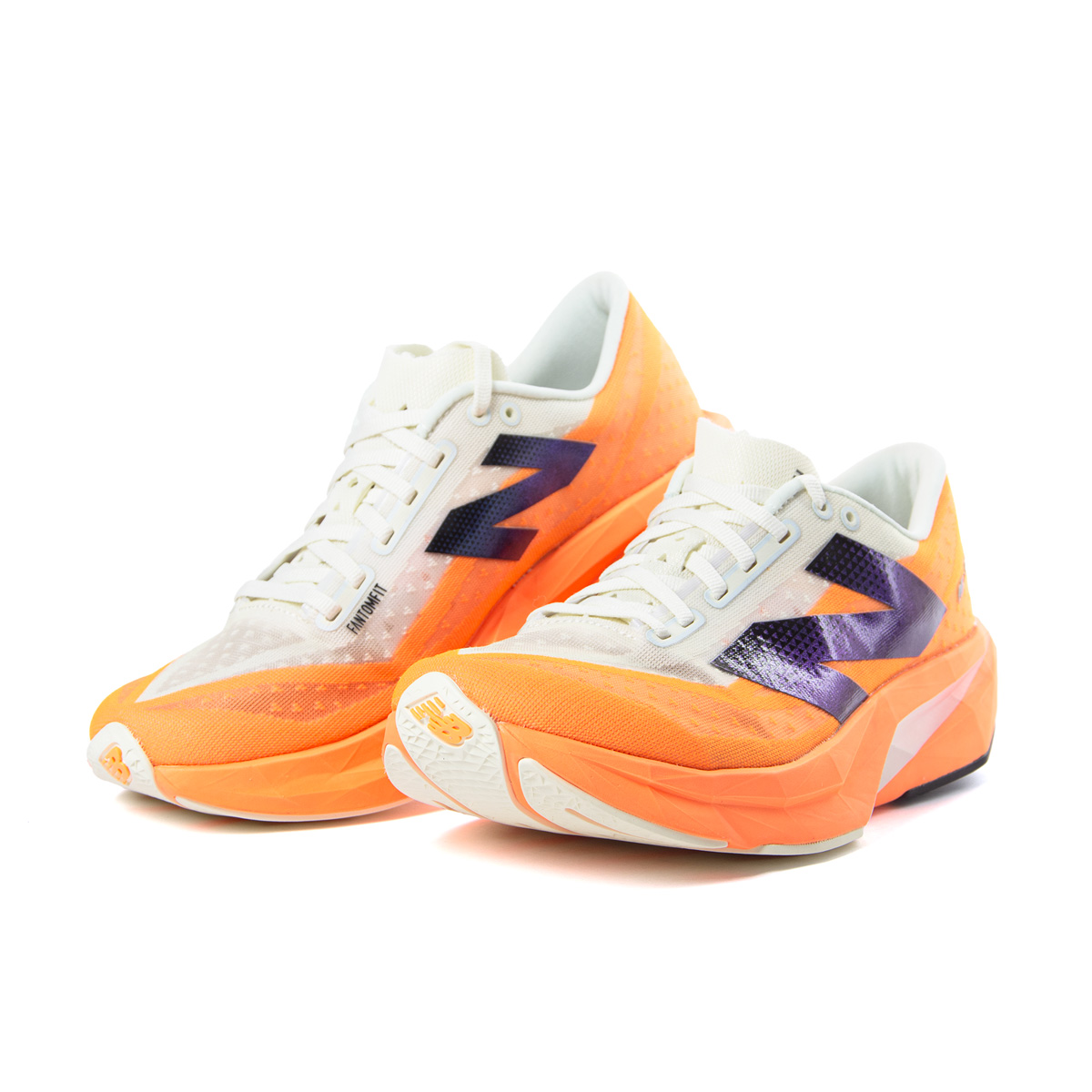 NEW BALANCE - FUELCELL REBEL V4