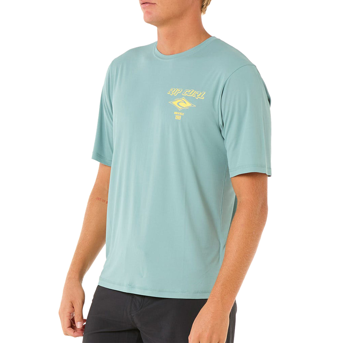 RIP CURL - ICONS SURFLITE UPF RASH VEST T-SHIRT