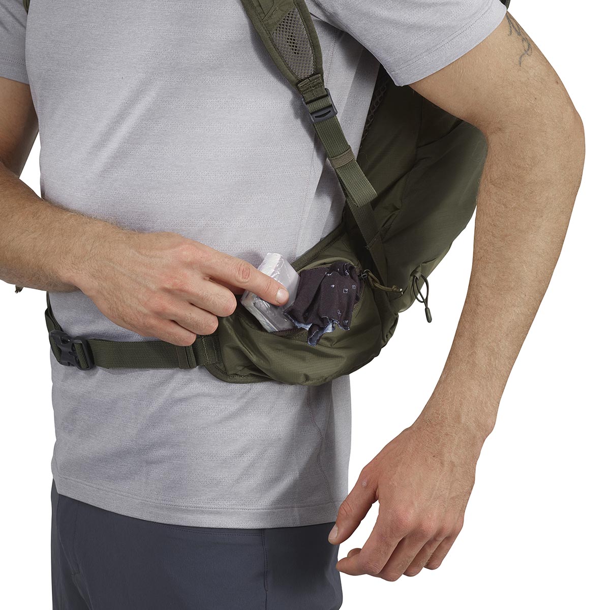 SALOMON - TRAILBLAZER 30 L BACKPACK