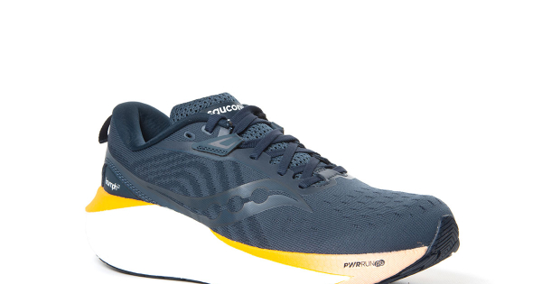 Chaussures De Course Saucony Triumph 22 - Taille 8 US (39 EU), Noires, Occasion Très Bon état
