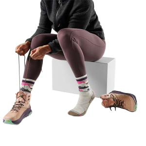 SMARTWOOL - HIKE LIGHT CUSHION MOUNTAIN MOON CREW SOCKS SMARTWOOL - HIKE LIGHT CUSHION MOUNTAIN MOON CREW SOCKS