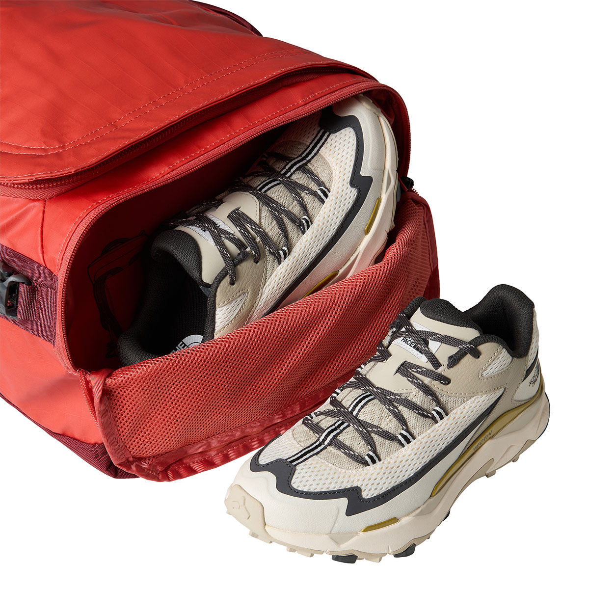 THE NORTH FACE - BASE CAMP VOYAGER DUFFEL 42L