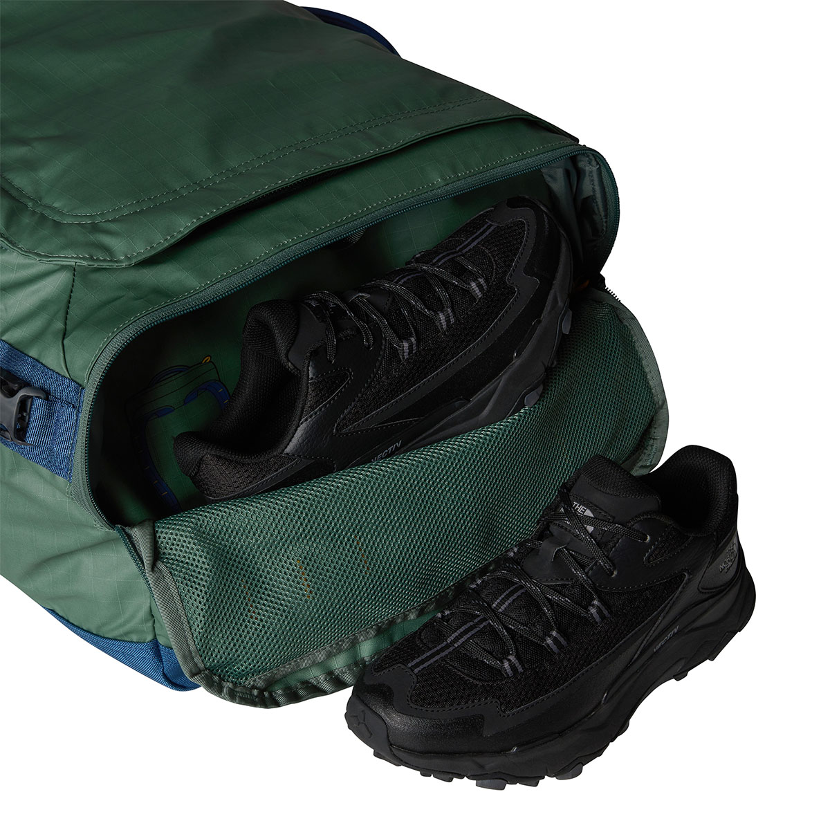 THE NORTH FACE - BASE CAMP VOYAGER DUFFEL 62L