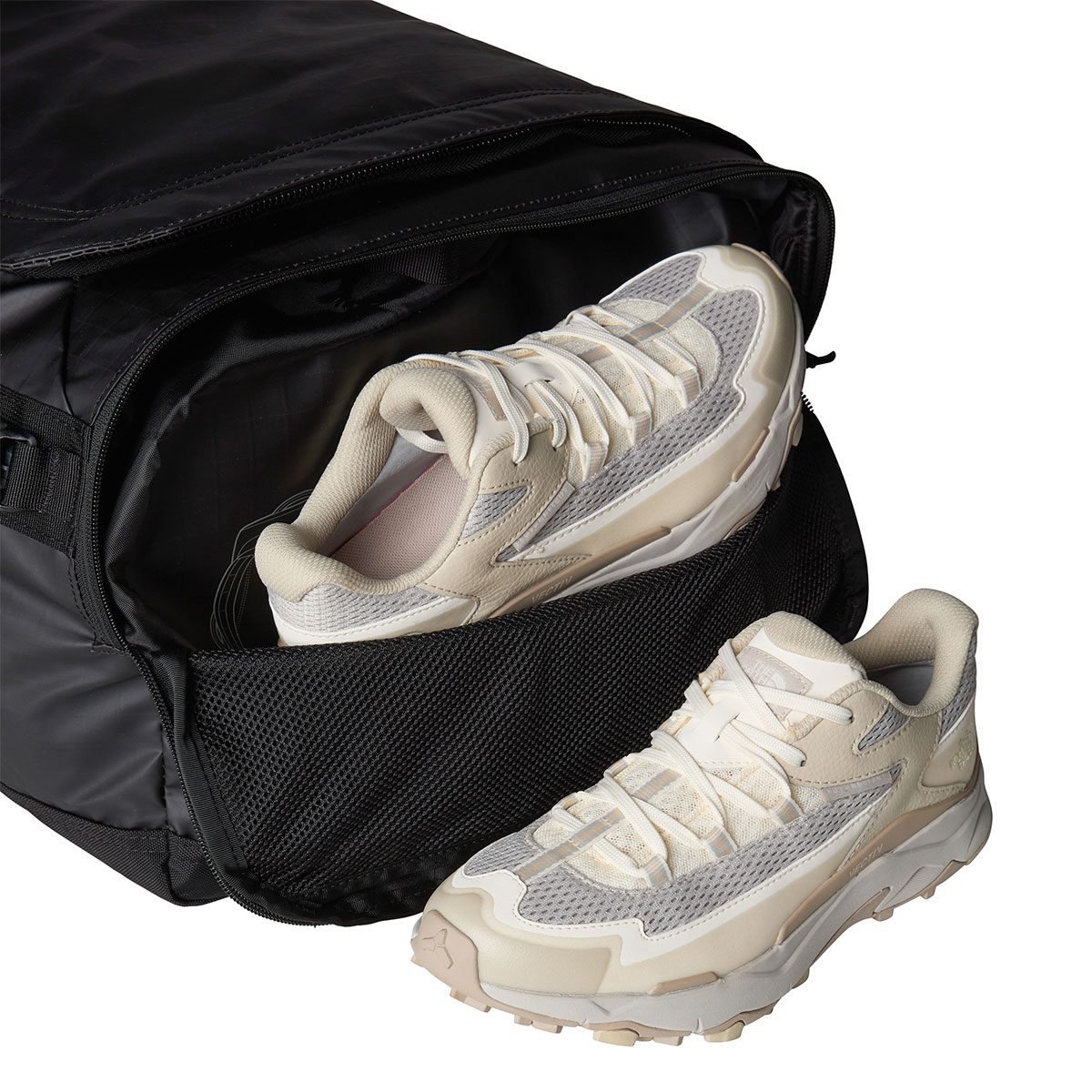 THE NORTH FACE - BASE CAMP VOYAGER DUFFEL 62L