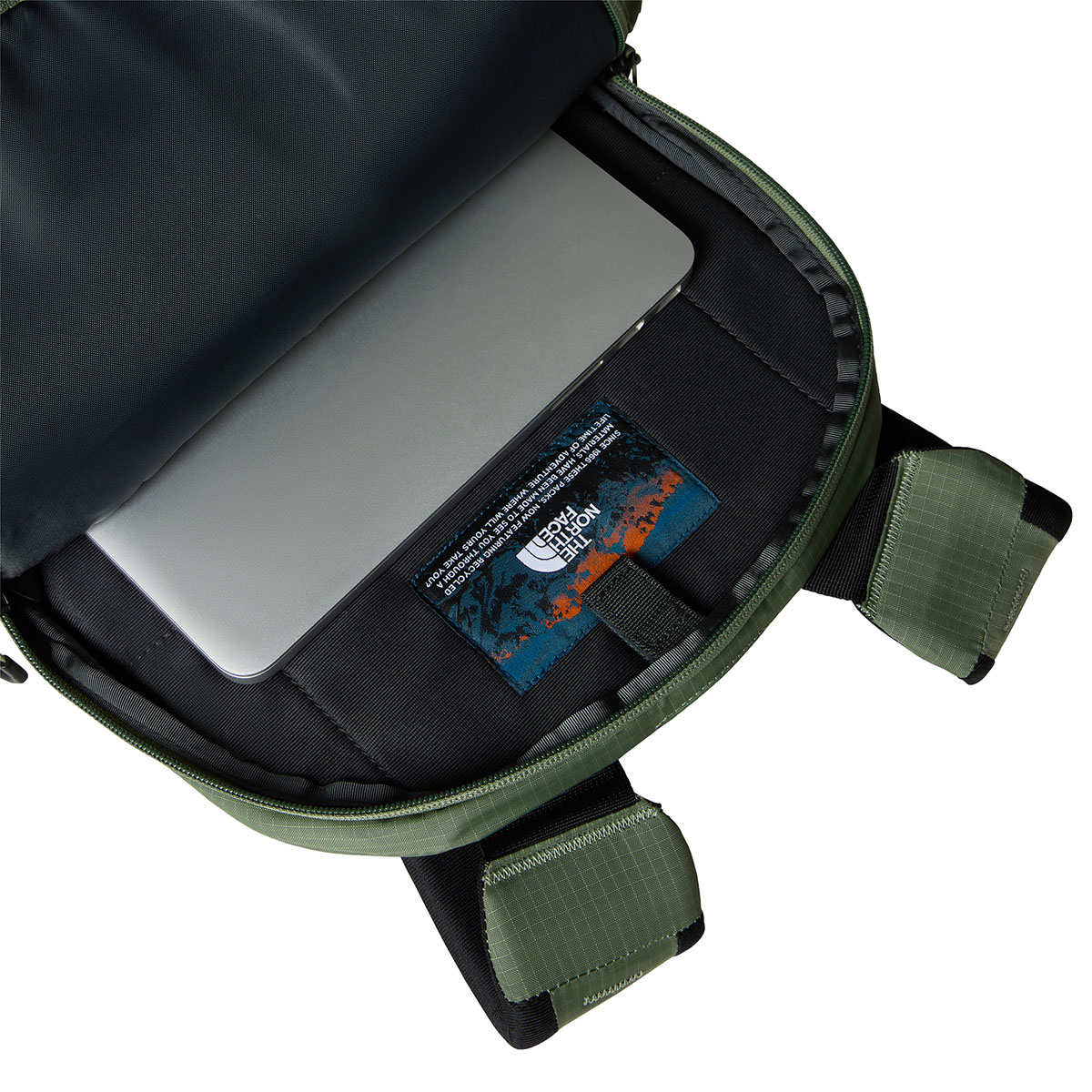 THE NORTH FACE - BOREALIS 28 L