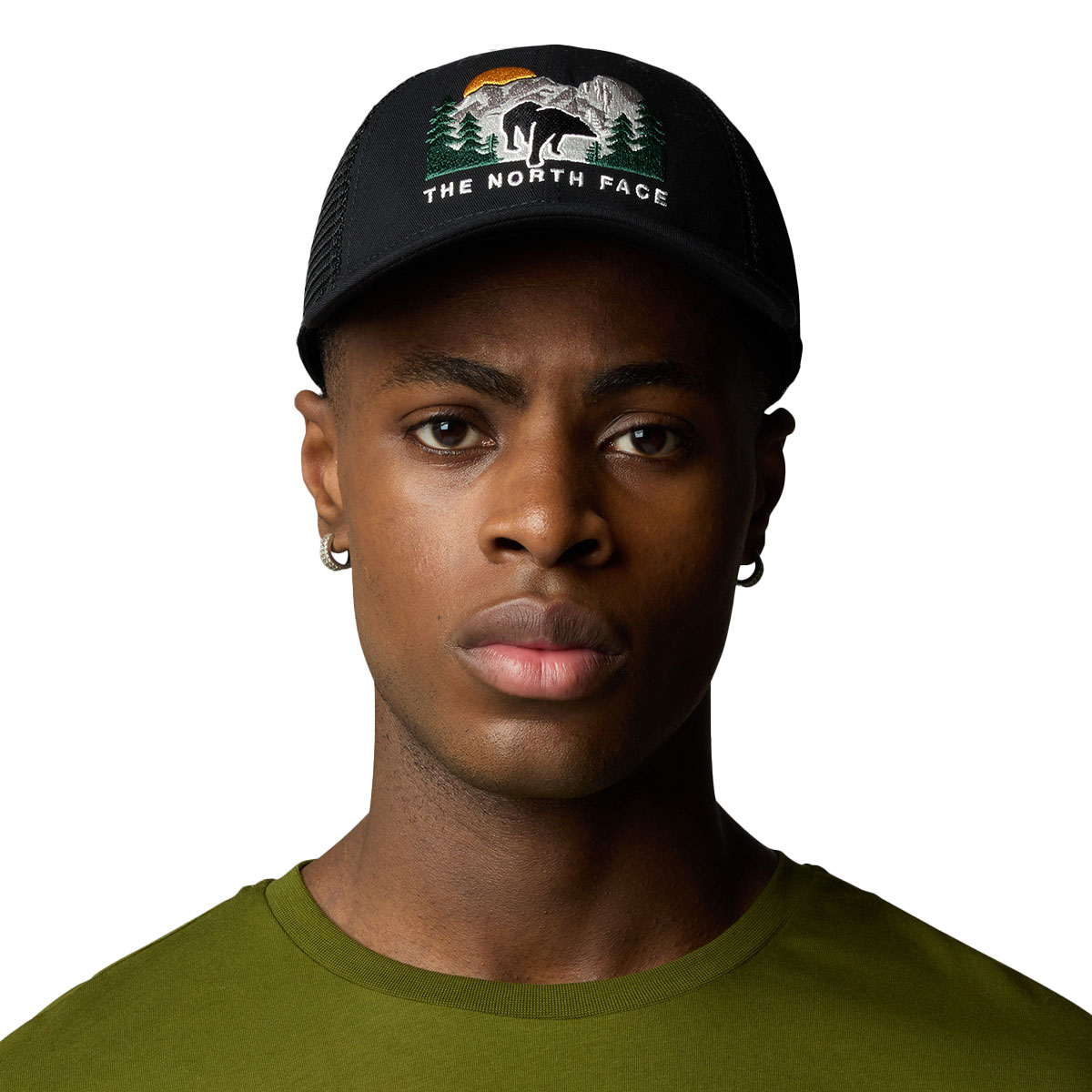 THE NORTH FACE - EMBROIDERED MUDDER TRUCKER