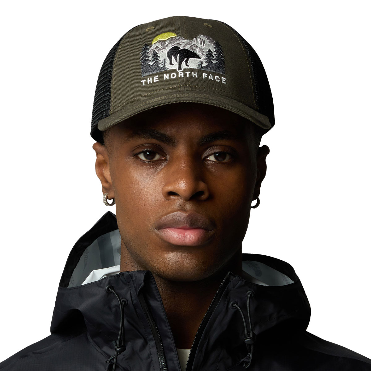 THE NORTH FACE - EMBROIDERED MUDDER TRUCKER
