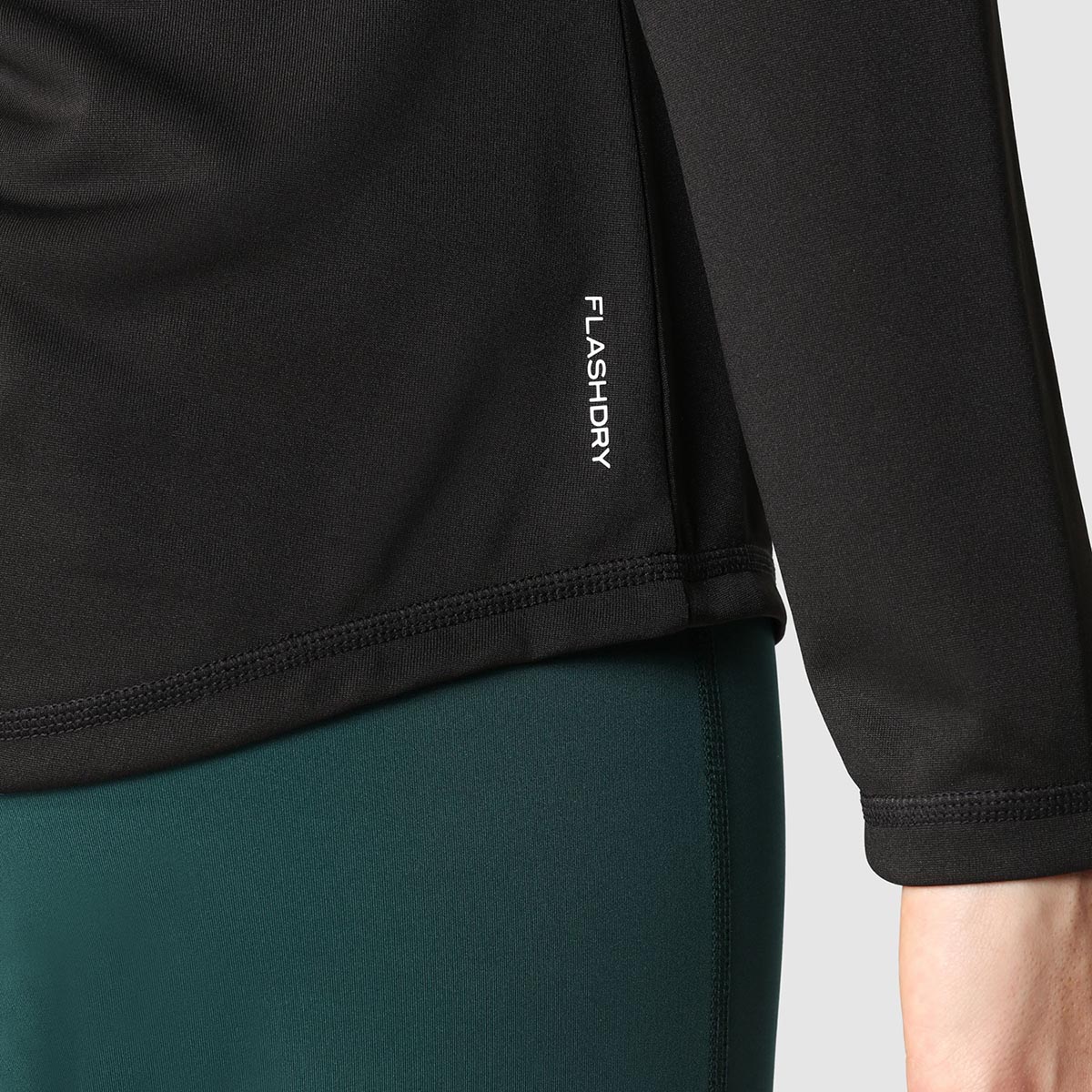 THE NORTH FACE - FLEX 1/4 ZIP LONG-SLEEVE TOP