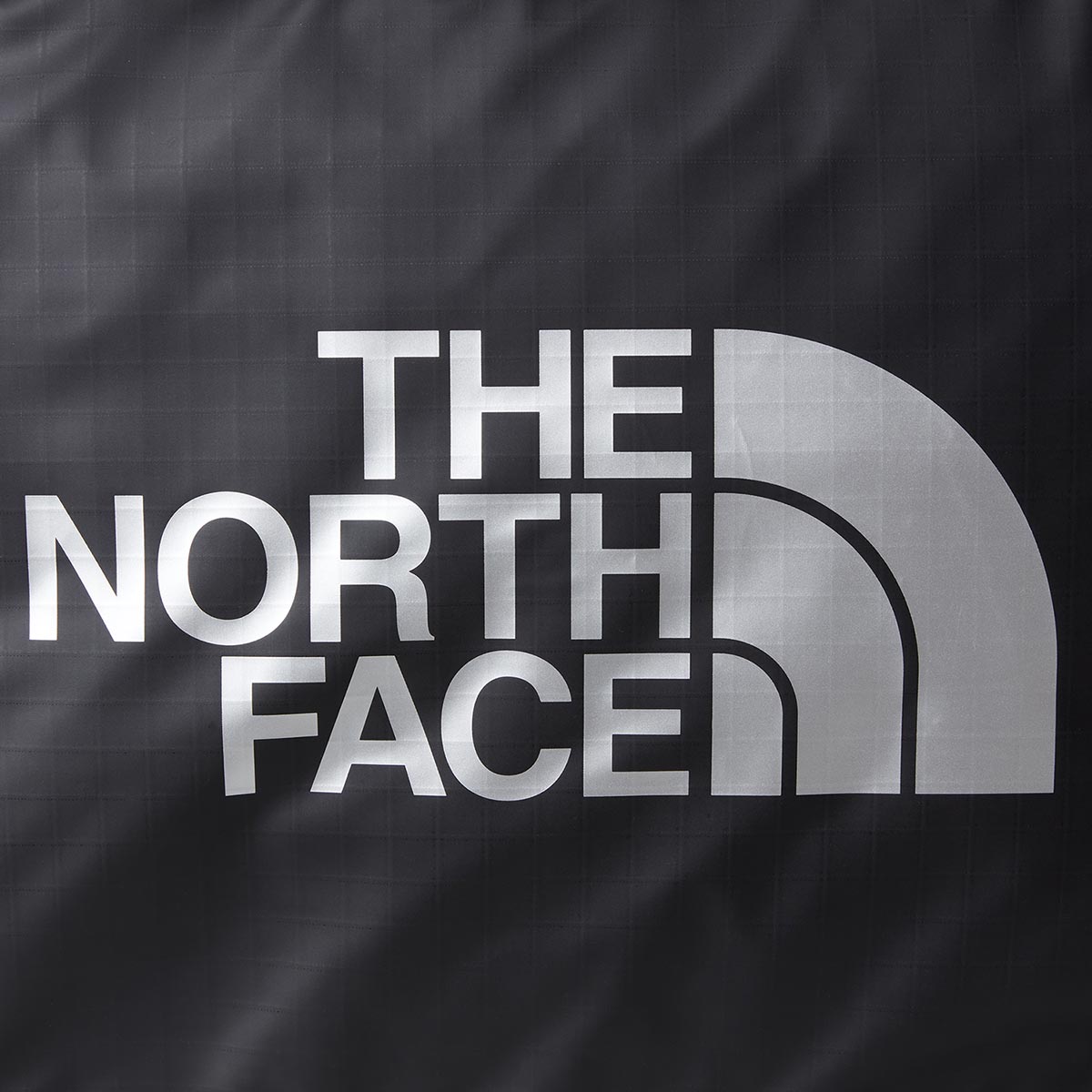 THE NORTH FACE - BASE CAMP GEAR BOX - MEDIUM