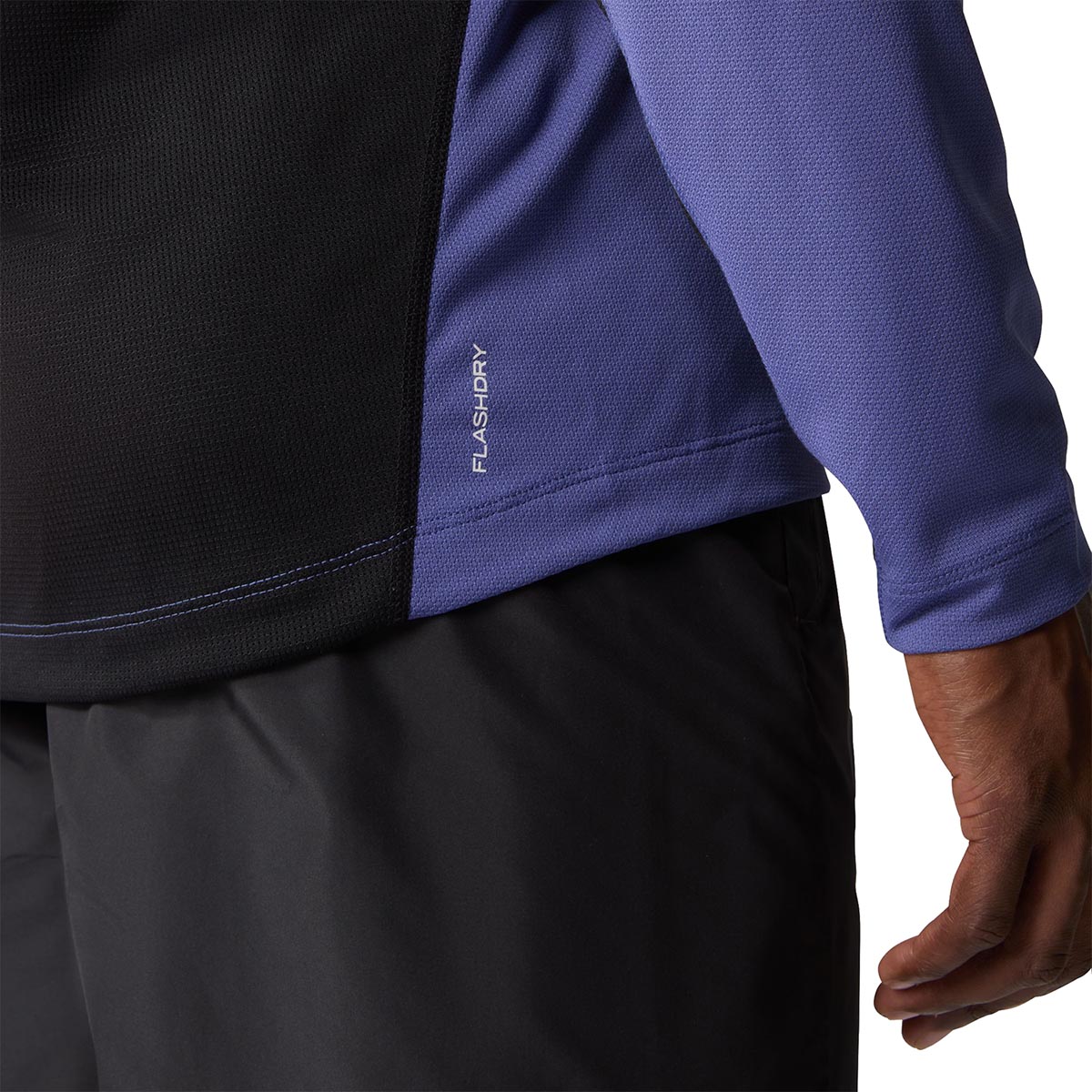 THE NORTH FACE - LIGHTBRIGHT LONG-SLEEVE T-SHIRT