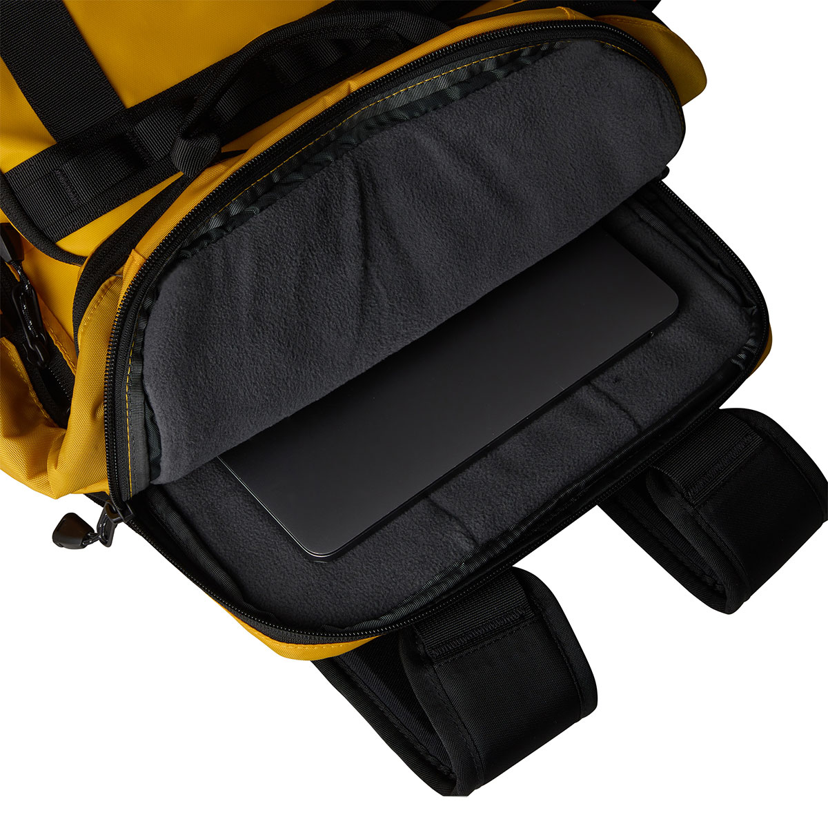 THE NORTH FACE - BASE CAMP DAYPACK