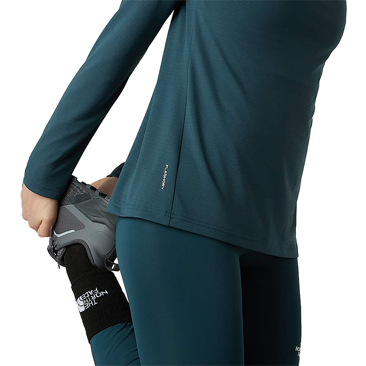 THE NORTH FACE - FLEX 1/4 ZIP TEE SLIM