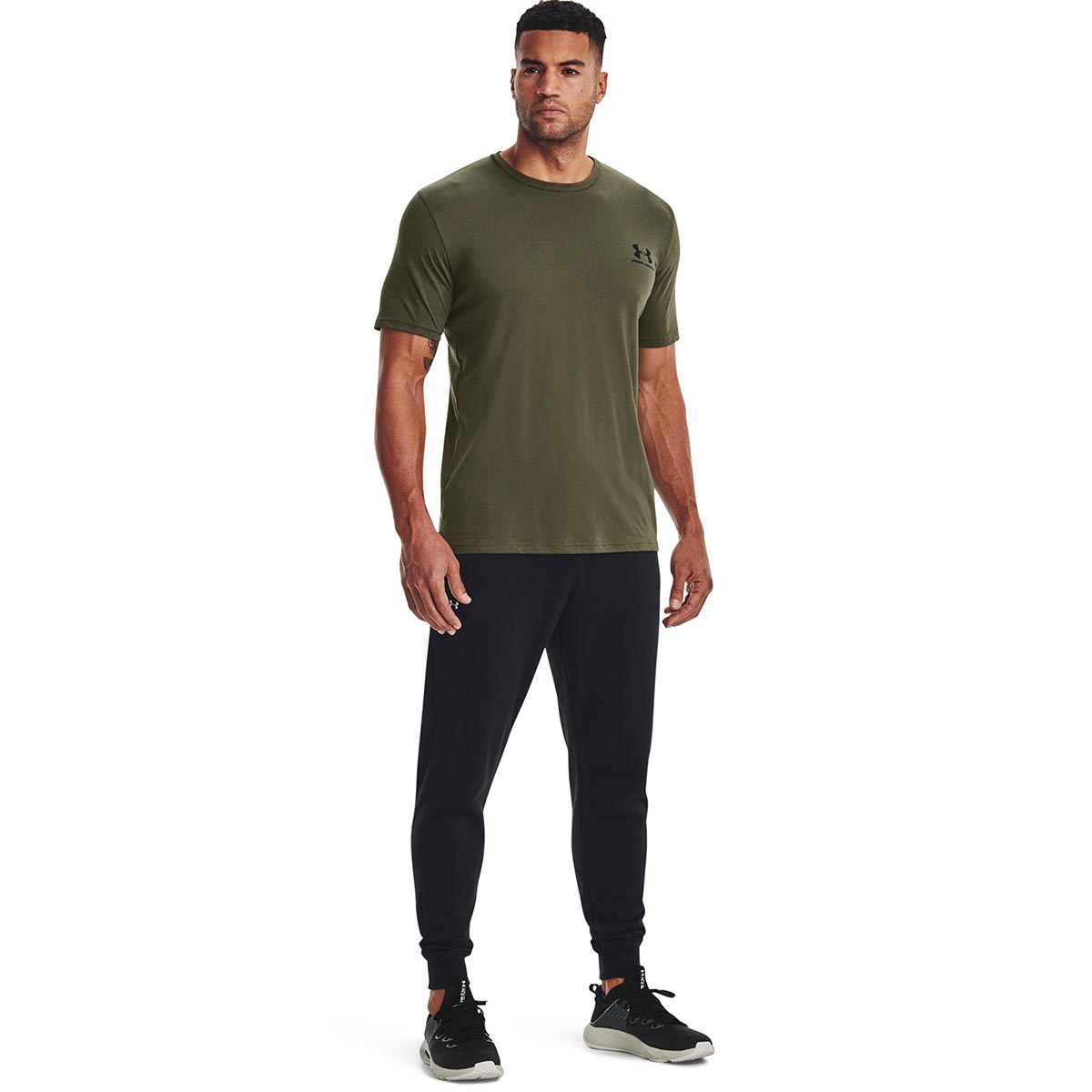 UNDER ARMOUR - LEFT CHEST LOGO