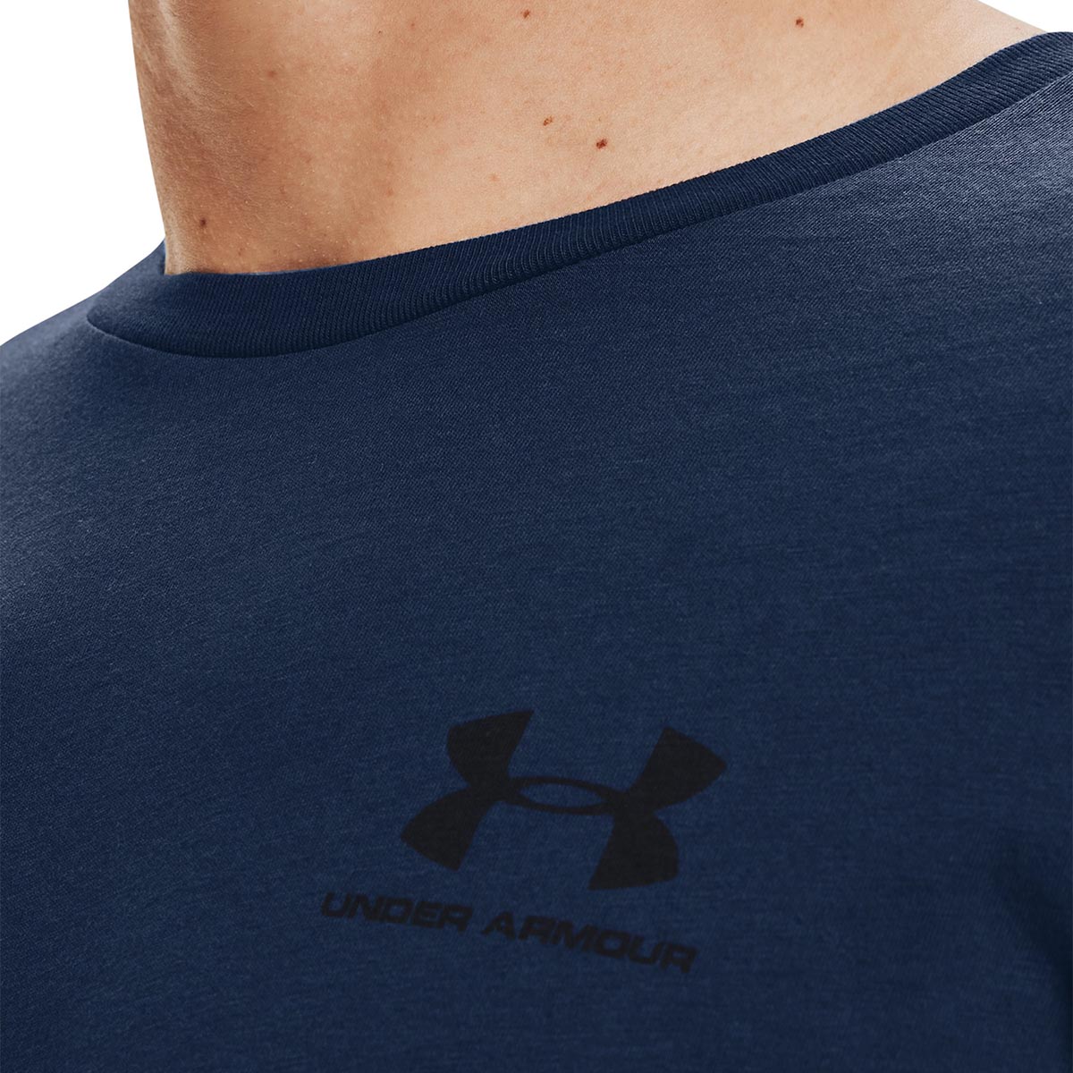 UNDER ARMOUR - SPORTSTYLE LEFT CHEST