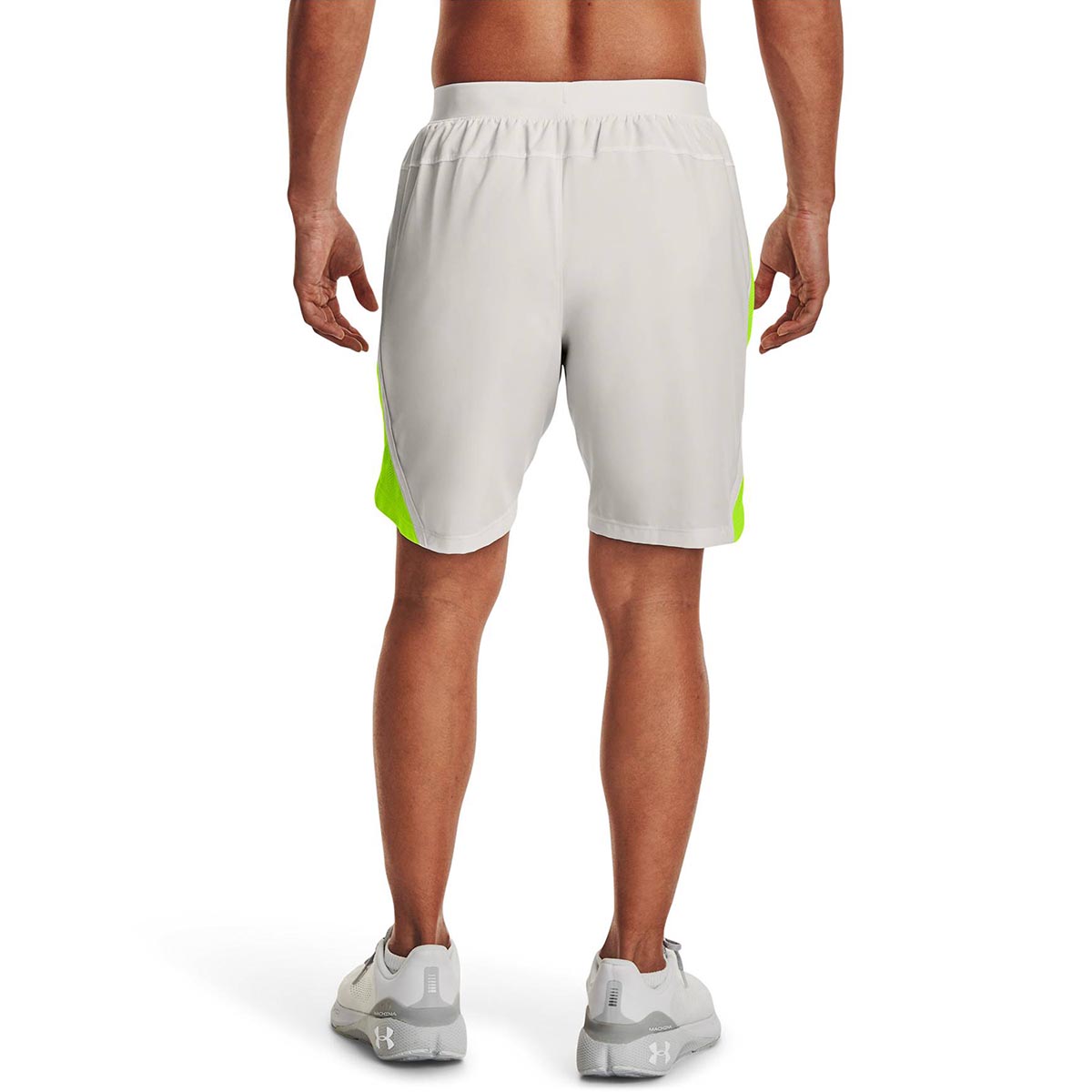 UNDER ARMOUR - LAUNCH STRETCH WOVEN 7'' SHORTS