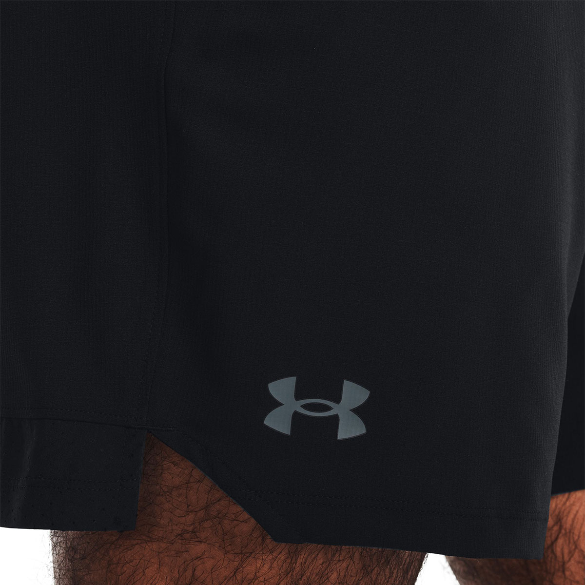 UNDER ARMOUR - VANISH WOVEN 6IN SHORTS