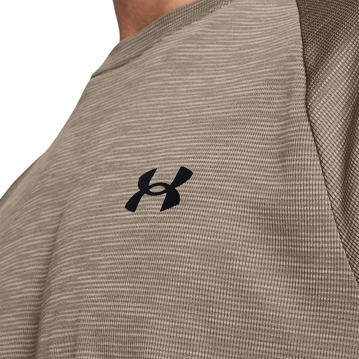 UNDER ARMOUR - TECH TEXTURED T-SHIRT