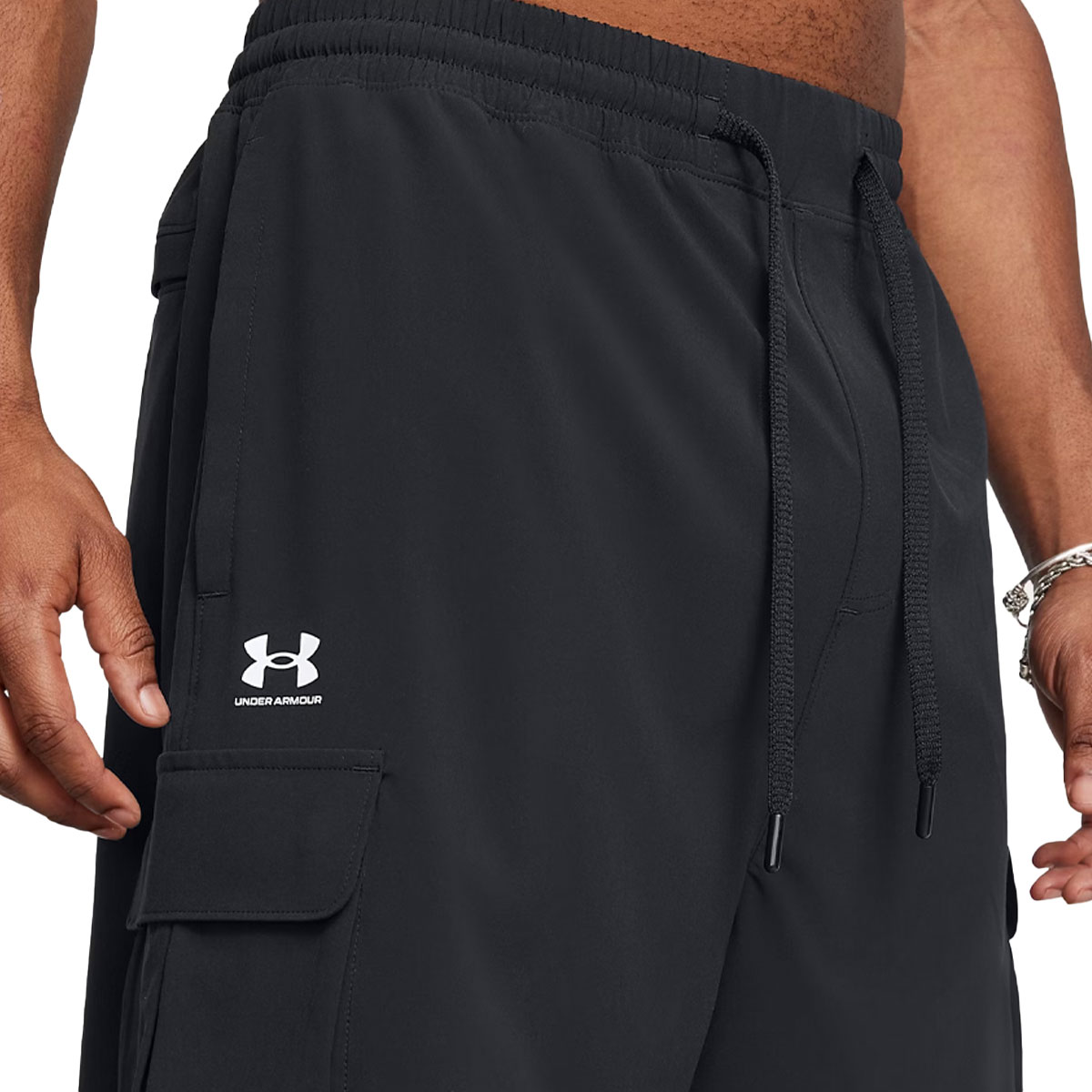 UNDER ARMOUR - VIBE WOVEN CARGO SHORT