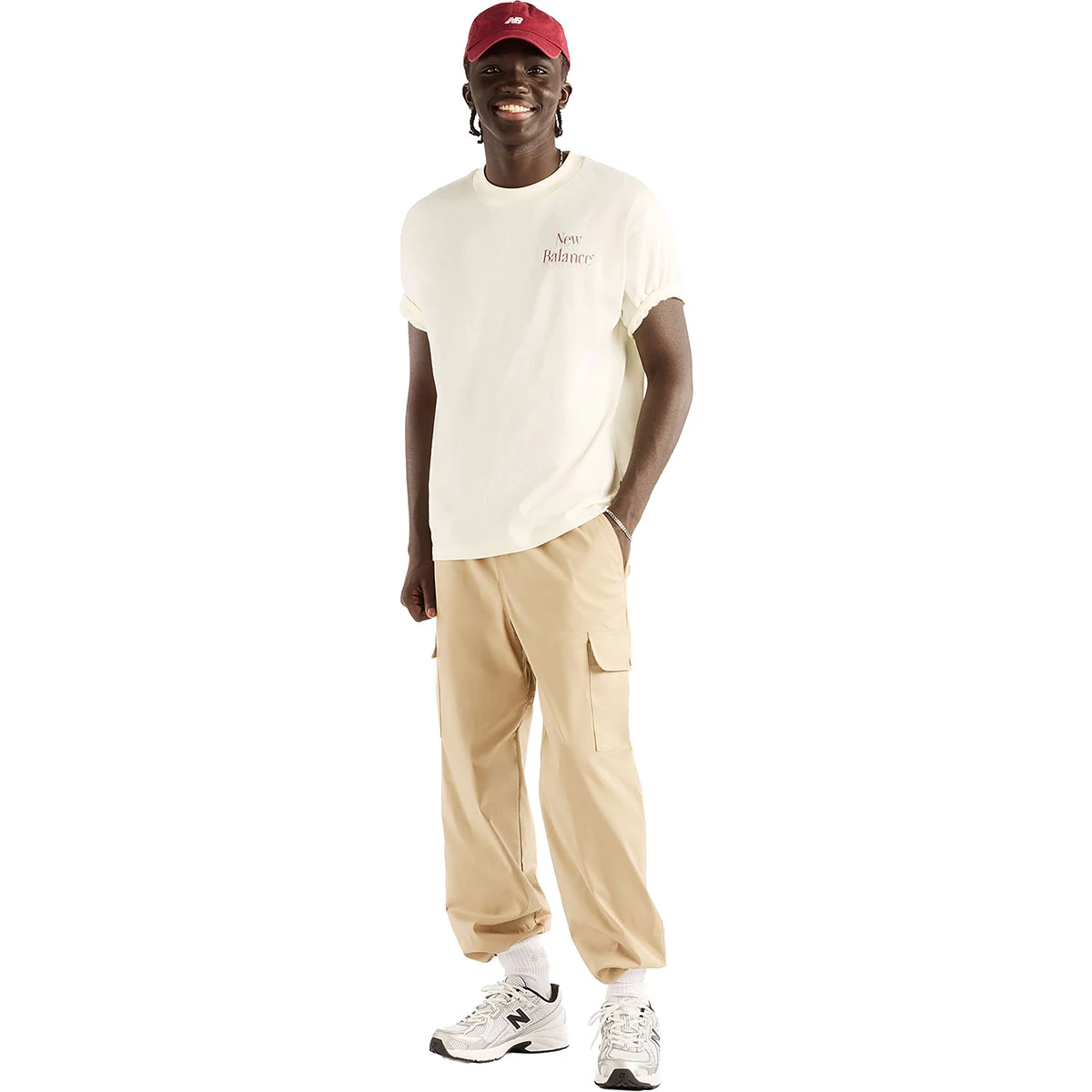 NEW BALANCE - DIGITALLY REMASTERED HANDS T-SHIRT